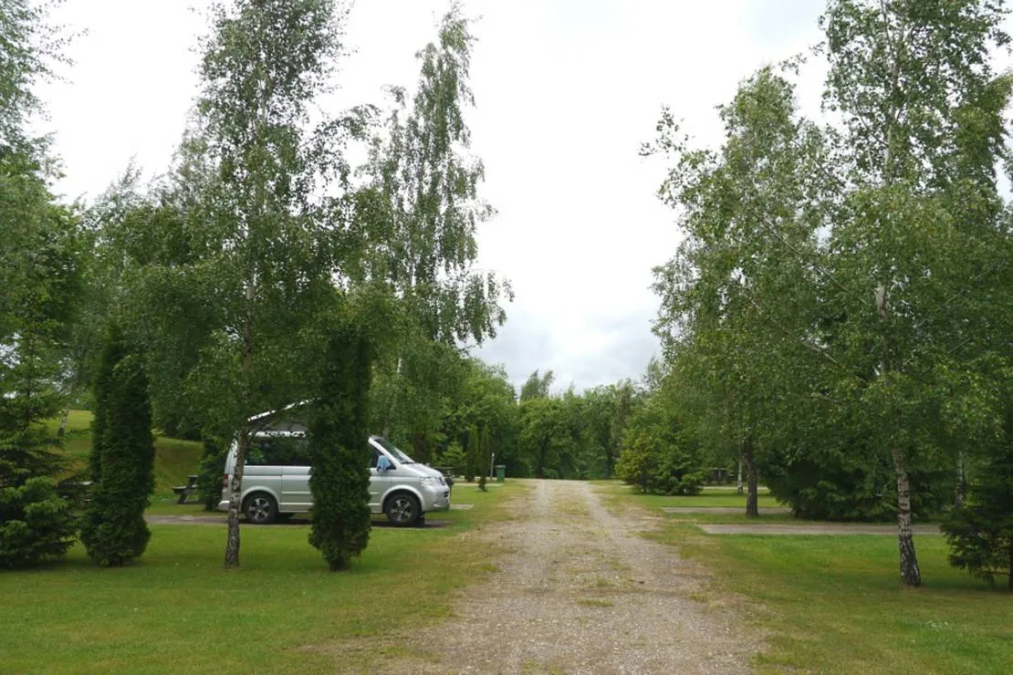 camping-obuoliu-sala-moletu-bvzsy