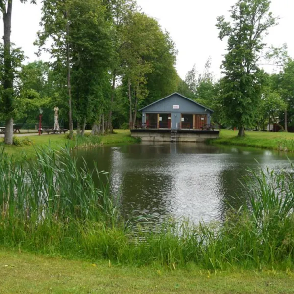 camping-obuoliu-sala-moletu-cbvha