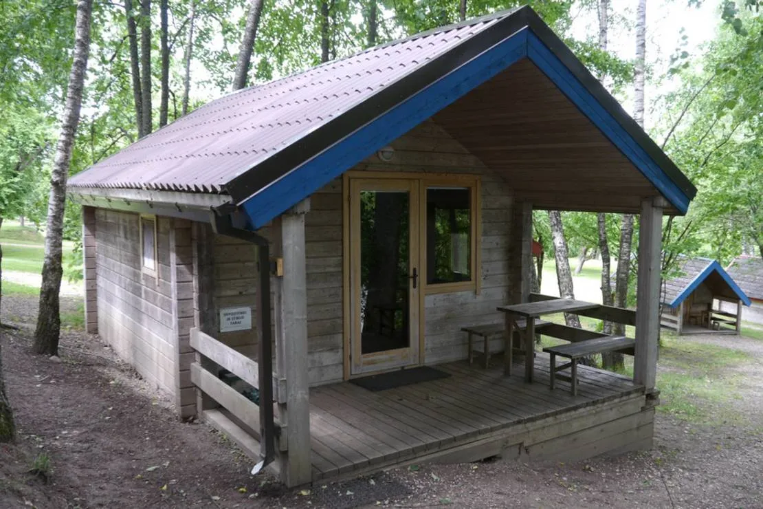 camping-obuoliu-sala-moletu-vnvhi