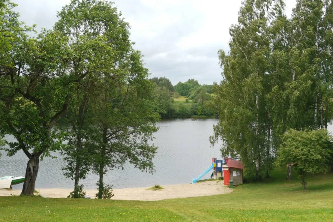 camping-obuoliu-sala-moletu-xut8t