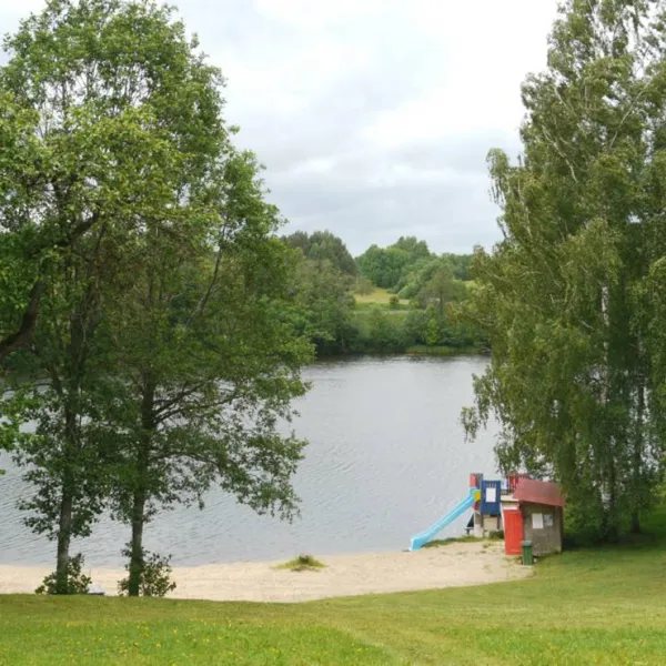 camping-obuoliu-sala-moletu-xut8t