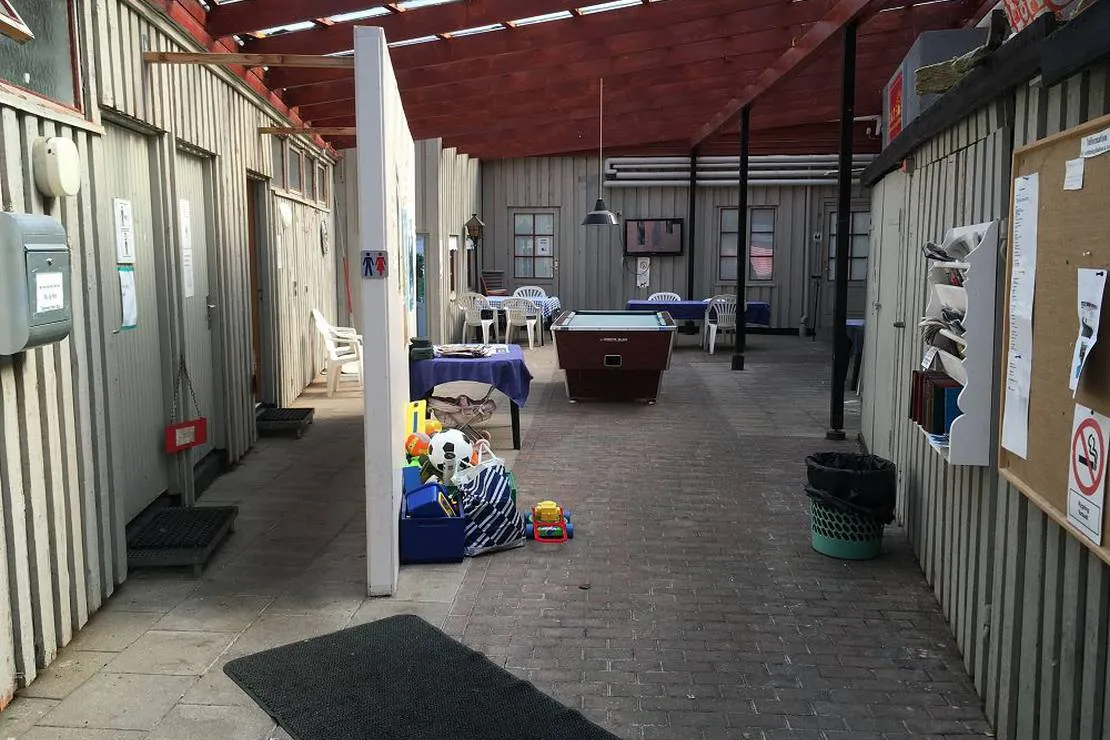 camping-rudbol-graensekro-hojer-tqohq