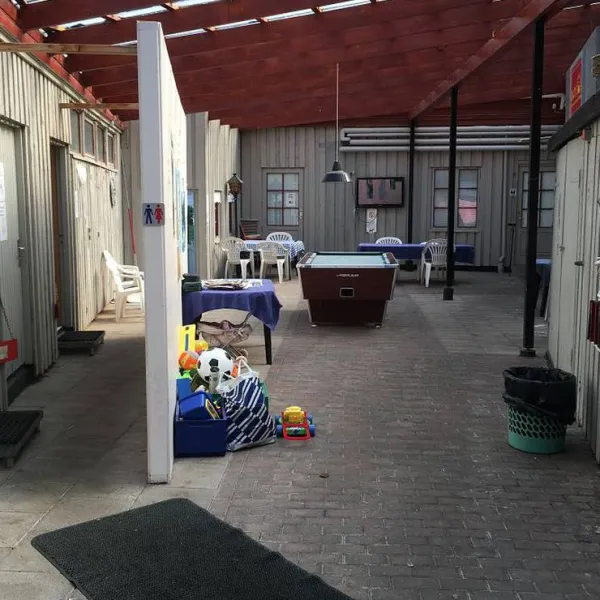 camping-rudbol-graensekro-hojer-tqohq