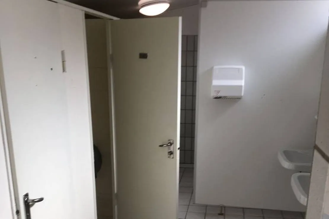 camping-rudbol-graensekro-hojer-vohzq