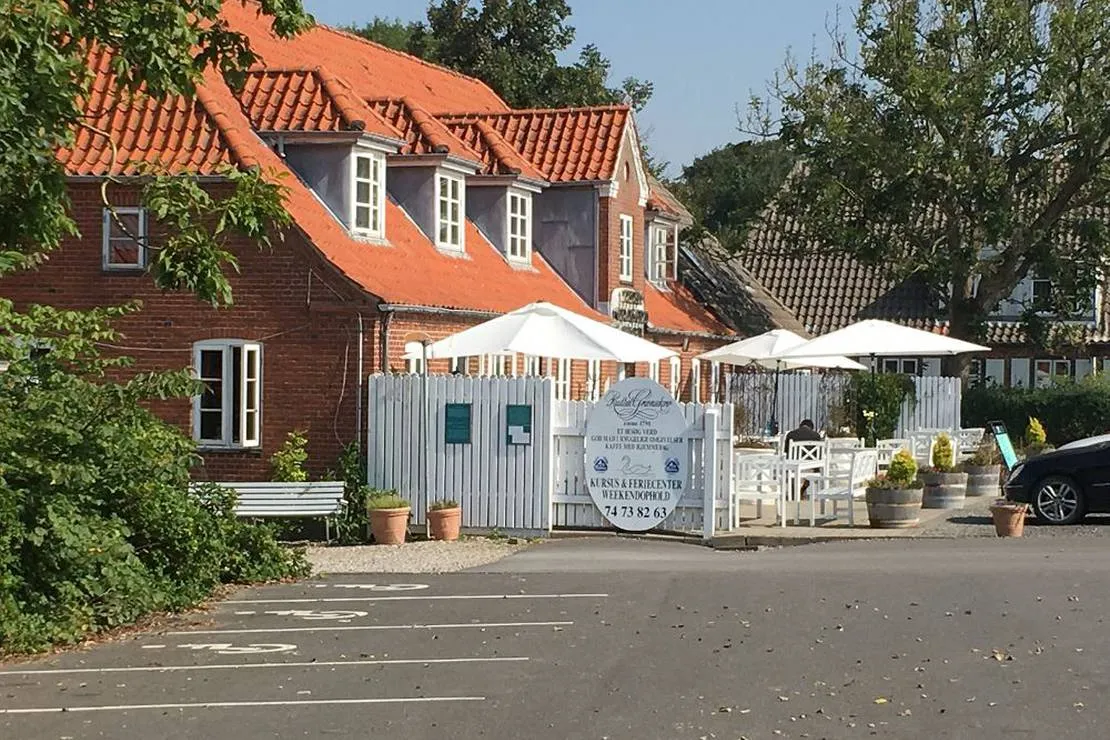 camping-rudbol-graensekro-hojer-w77zt