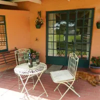 airport-en-route-travel-lodge-and-campsite-hq1x4