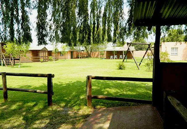 airport-en-route-travel-lodge-and-campsite-tthmy