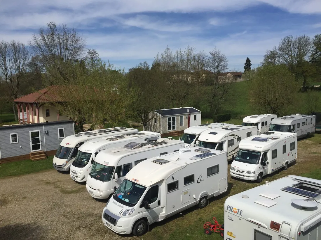 du-sevron-st-etienne-du-bois-0vmey