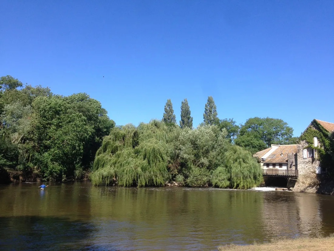 camping-le-vieux-moulin-neuville-sur-sarthe-rmbsq