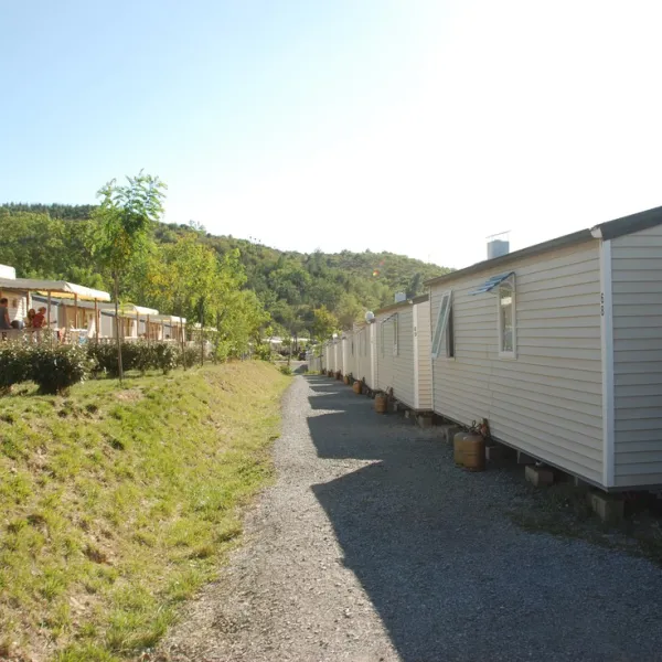 domaine-le-pommier-villeneuve-de-berg-ardeche-rbrcl