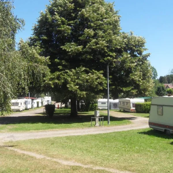 camping-aire-naturelle-municipale-montbozon-sqmp1