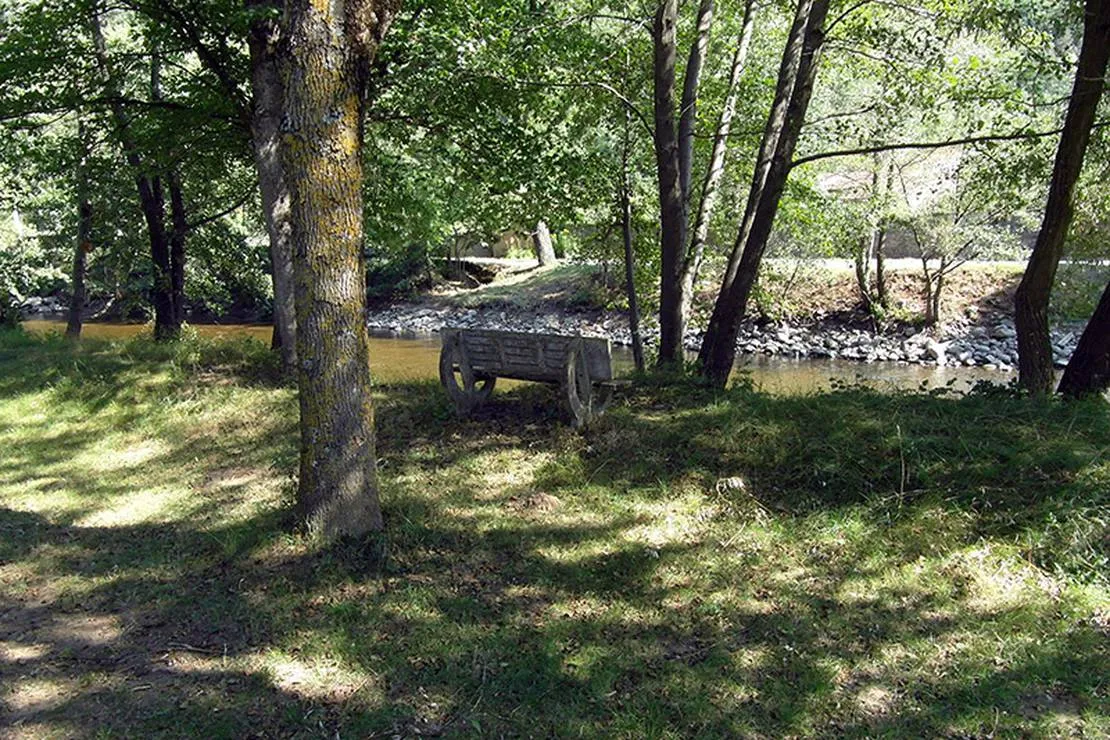 camping-municipal-de-lallagnon-massiac-1if09
