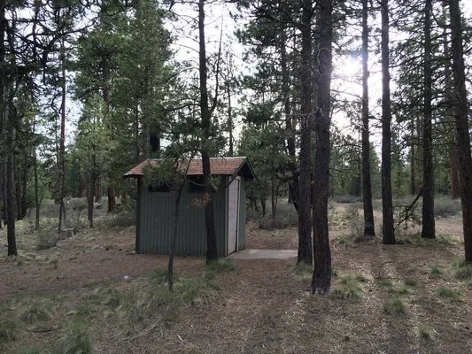 south-ice-cave-recreation-site-fort-rock-7o7d9