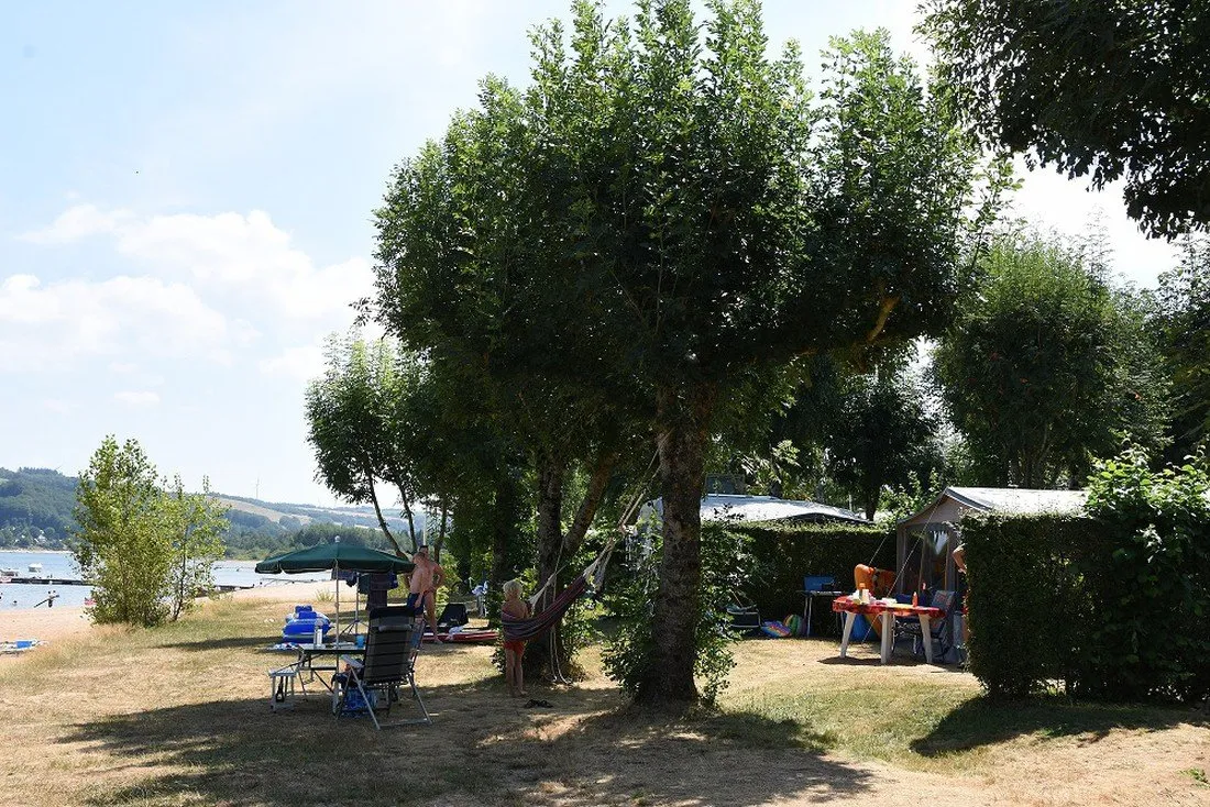 les-genets-salles-curan-aveyron-dpt2d