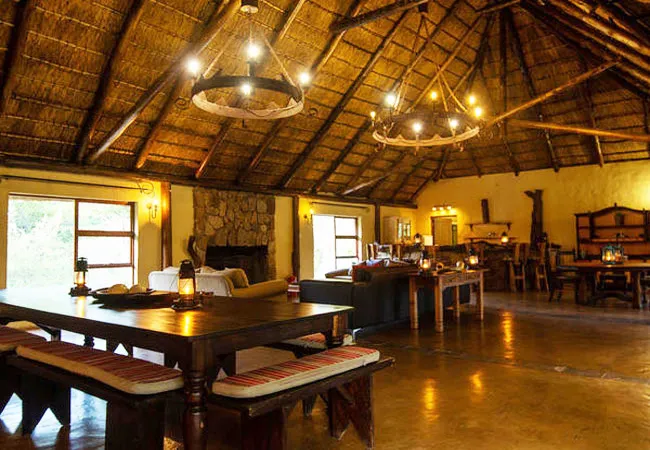 rhino-bush-camp-67kr-zondachsfontein-vaalwater-ma0ng