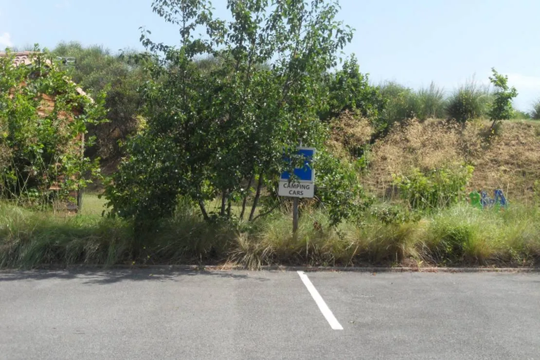 camping-volvic-pierre-et-sources-volvic-atn94