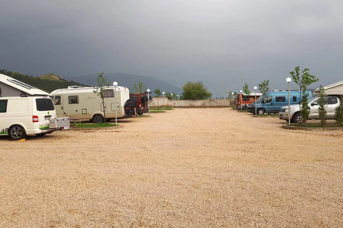 camping-family-gjirokaster-gjirokaster-trqsu