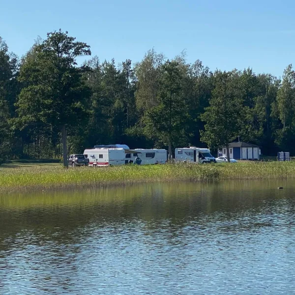 eckero-camping-stugor-eckero-b1l9s