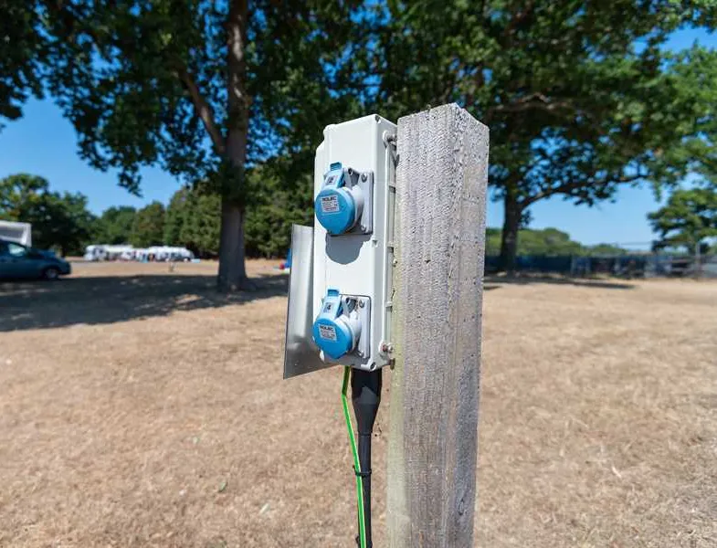 hop-farm-camping-and-touring-park-paddock-wood-s0clz