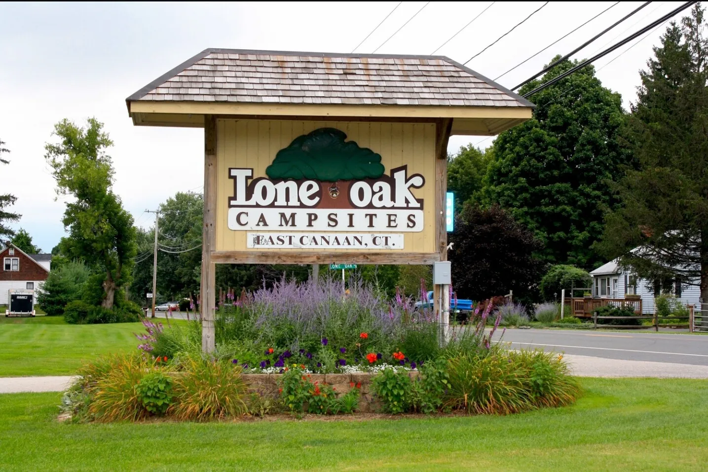 lone-oak-campsites-east-canaan-m82af