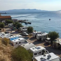 kamp-skver-senj-j3qew