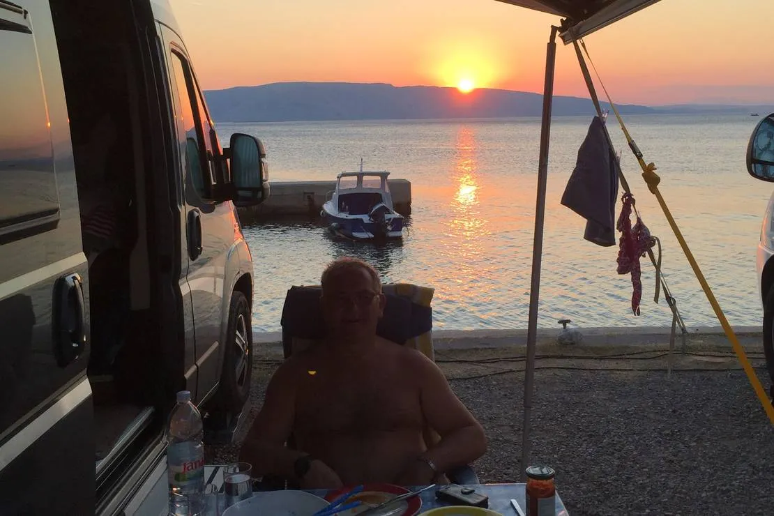 kamp-skver-senj-zzaid