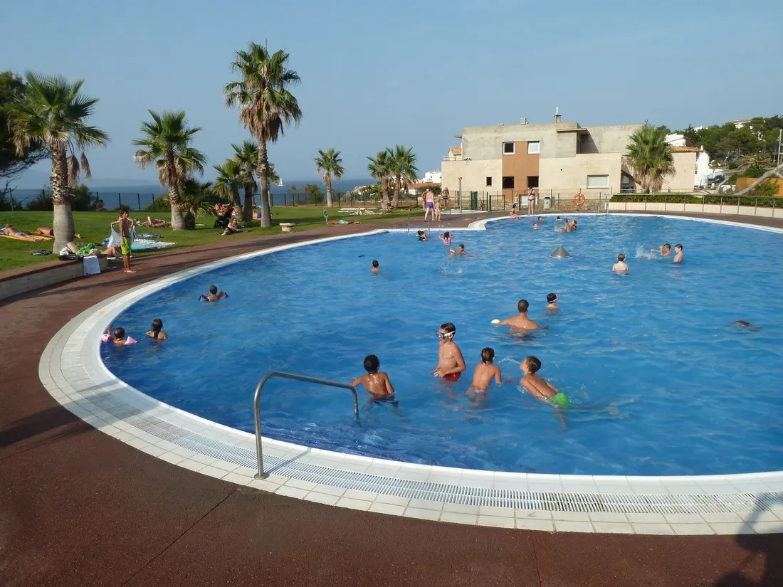 illa-mateua-camping-resort-lescala-96bat