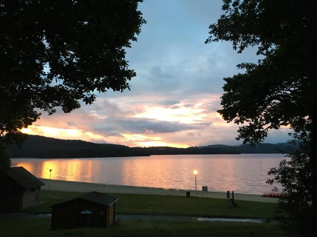 les-terrasses-du-lac-royere-de-vassiviere-o284h
