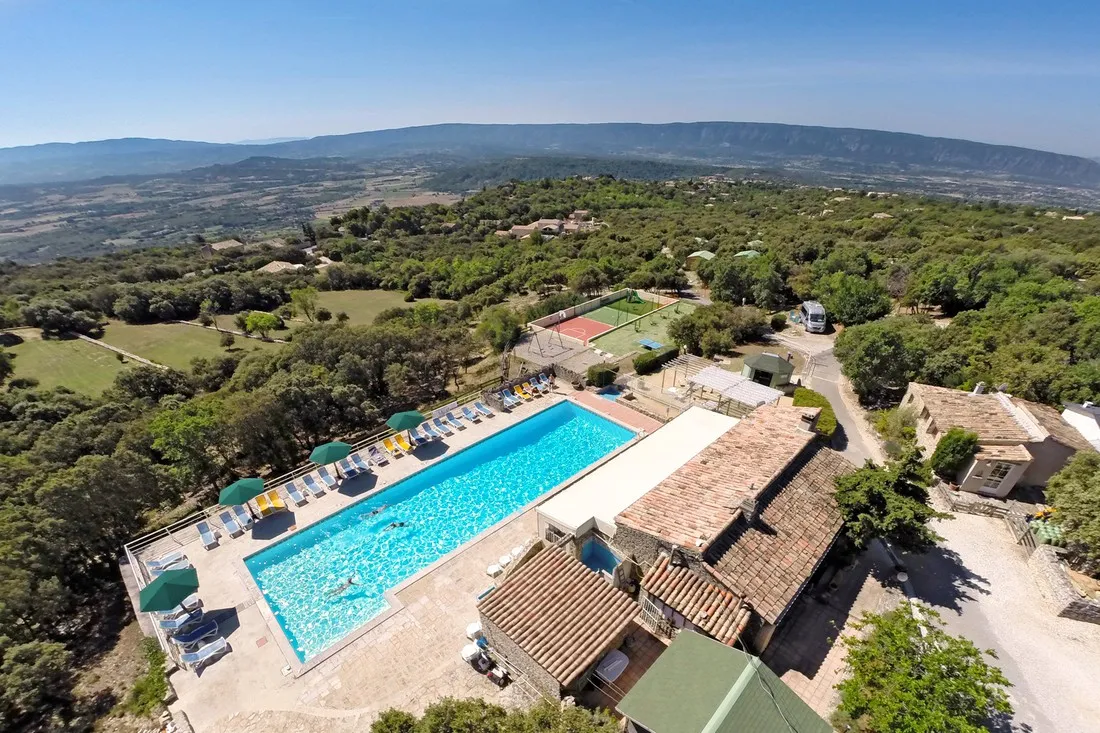 des-sources-gordes-vaucluse-fx1lv