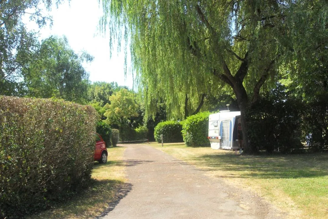 camping-municipal-du-barrage-au-port-de-pannecot-limanton-cmpql