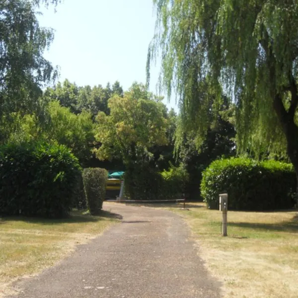 camping-municipal-du-barrage-au-port-de-pannecot-limanton-fkj6h