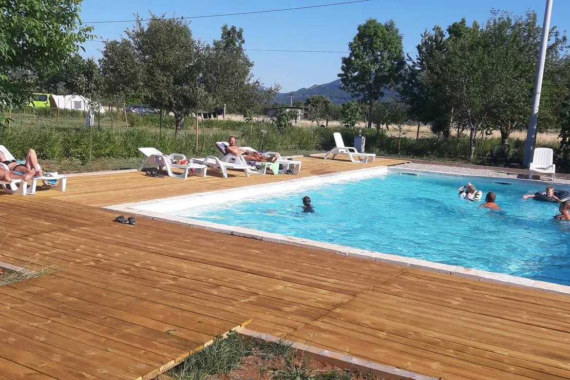 camping-lika-gracac-iwms4