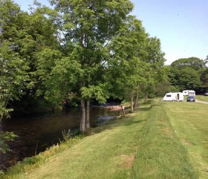 the-old-post-office-campsite-holmrook-kxq7s
