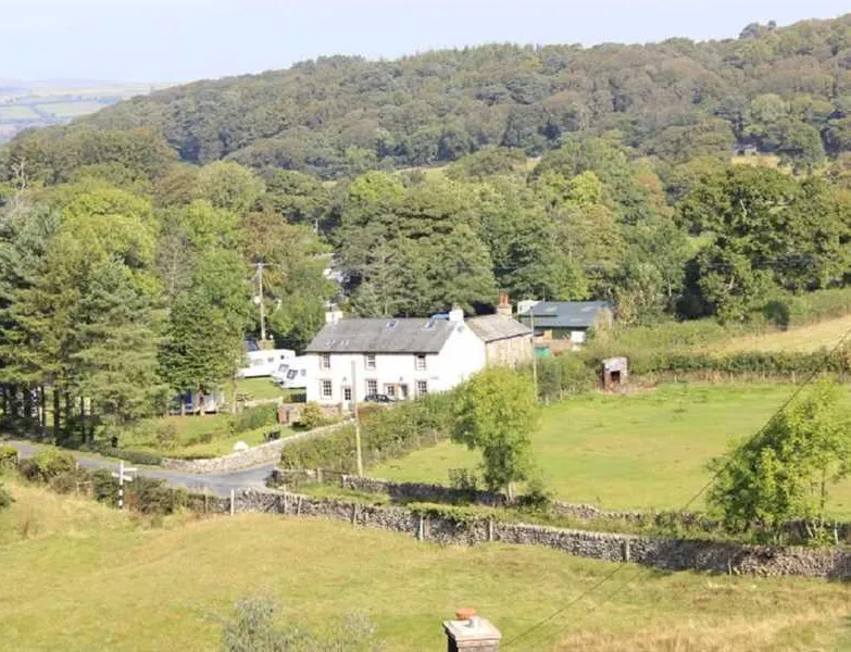 the-old-post-office-campsite-holmrook-warec