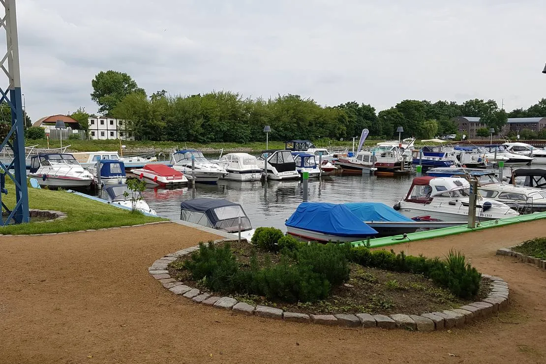 stadtmarina-brandenburg-brandenburg-an-der-havel-jyngc