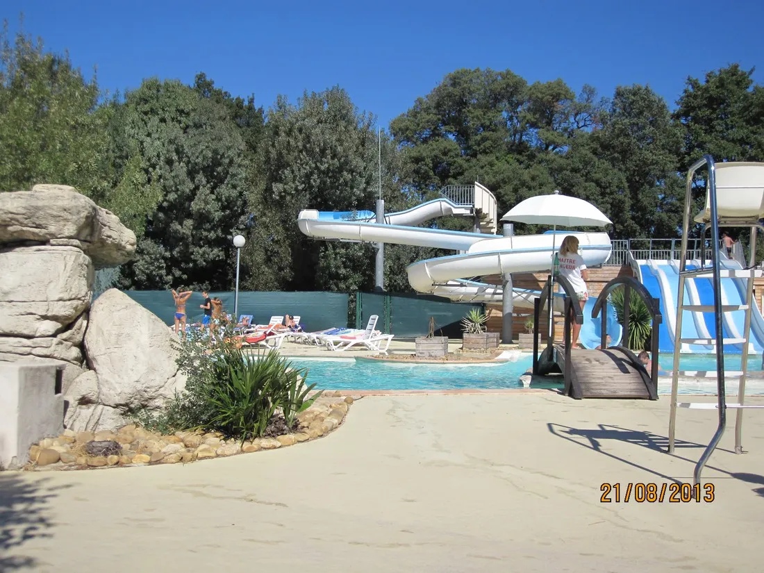 sandaya-le-plein-air-des-checircnes-clapiers-0bmx3