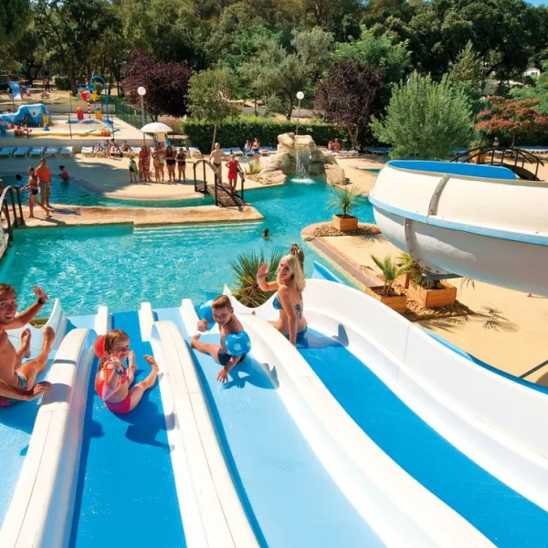 sandaya-le-plein-air-des-checircnes-clapiers-ng1tb
