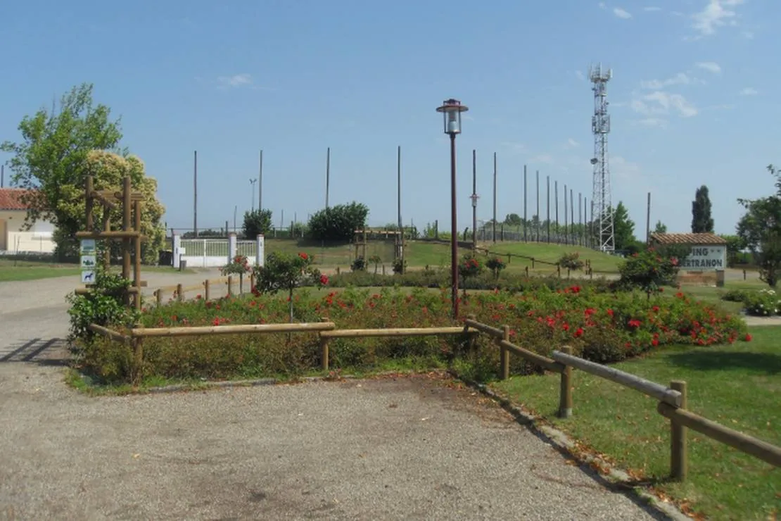camping-municipal-le-bertranon-lavit-f3mpu
