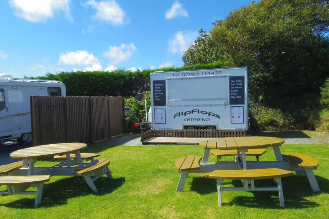 tyn-y-mur-camp-tour-park-abersoch-7c6lk
