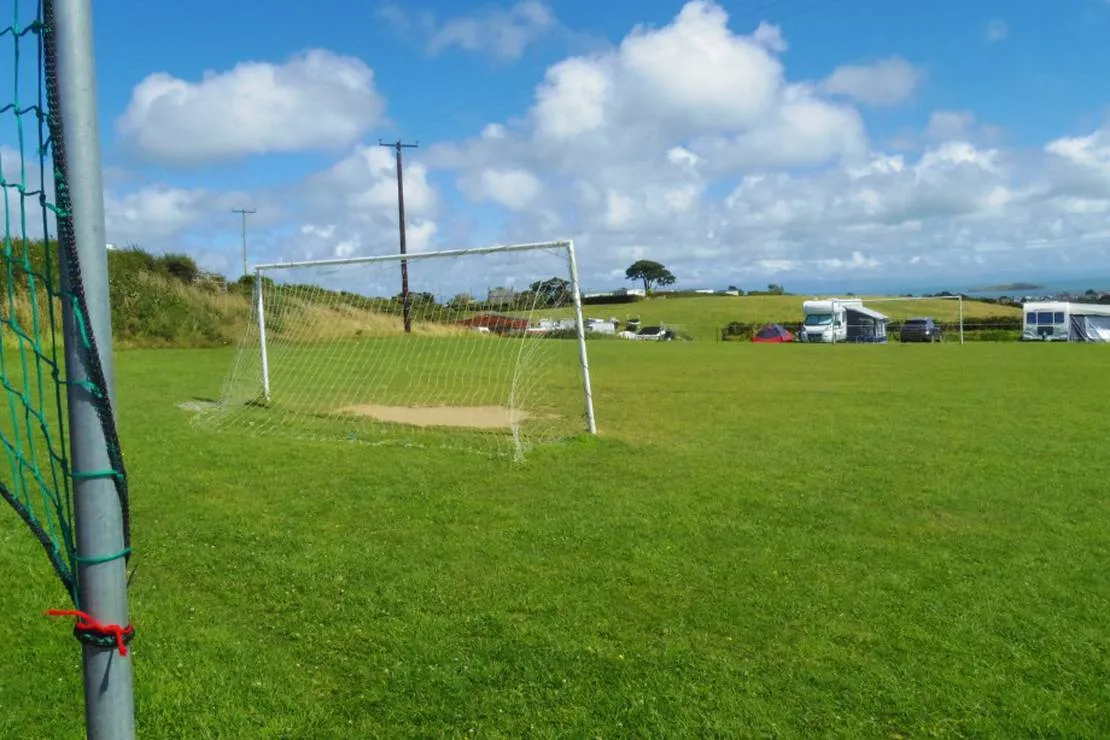 tyn-y-mur-camp-tour-park-abersoch-z1ocr