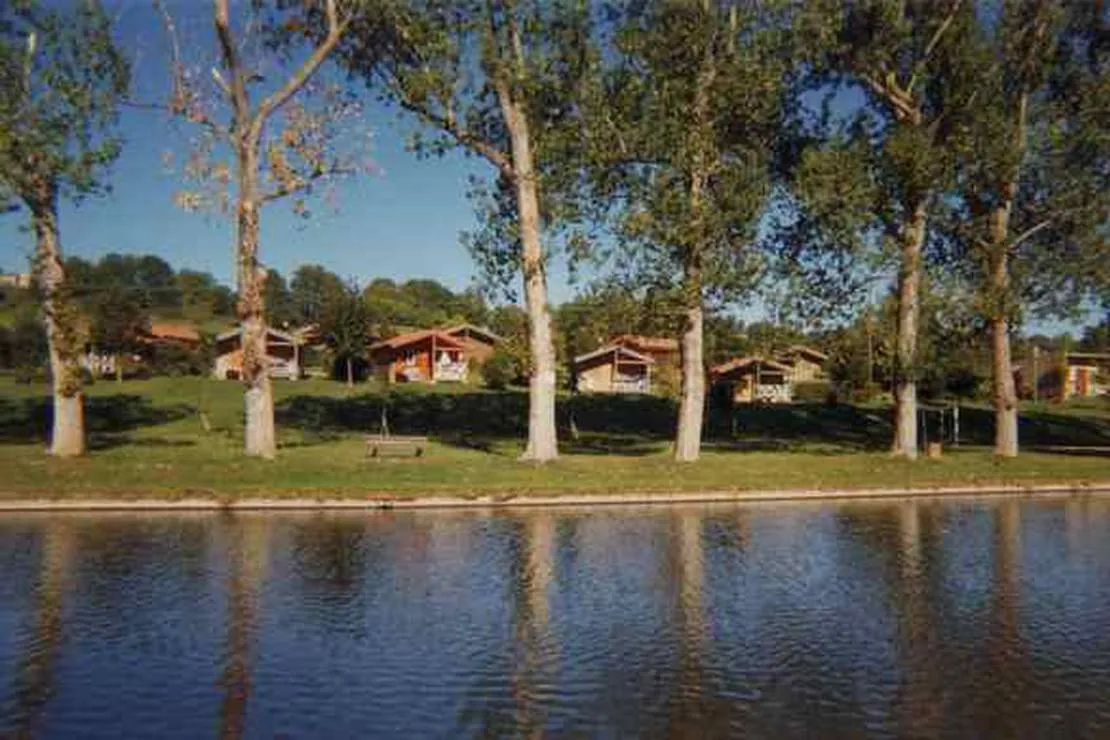 camping-municipal-la-duzonne-alboussiere-mwpqg