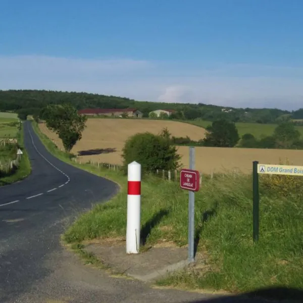 camping-domaine-du-grand-bois-tupin-et-semons-jjz1h