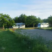 camping-domaine-du-grand-bois-tupin-et-semons-neo9s