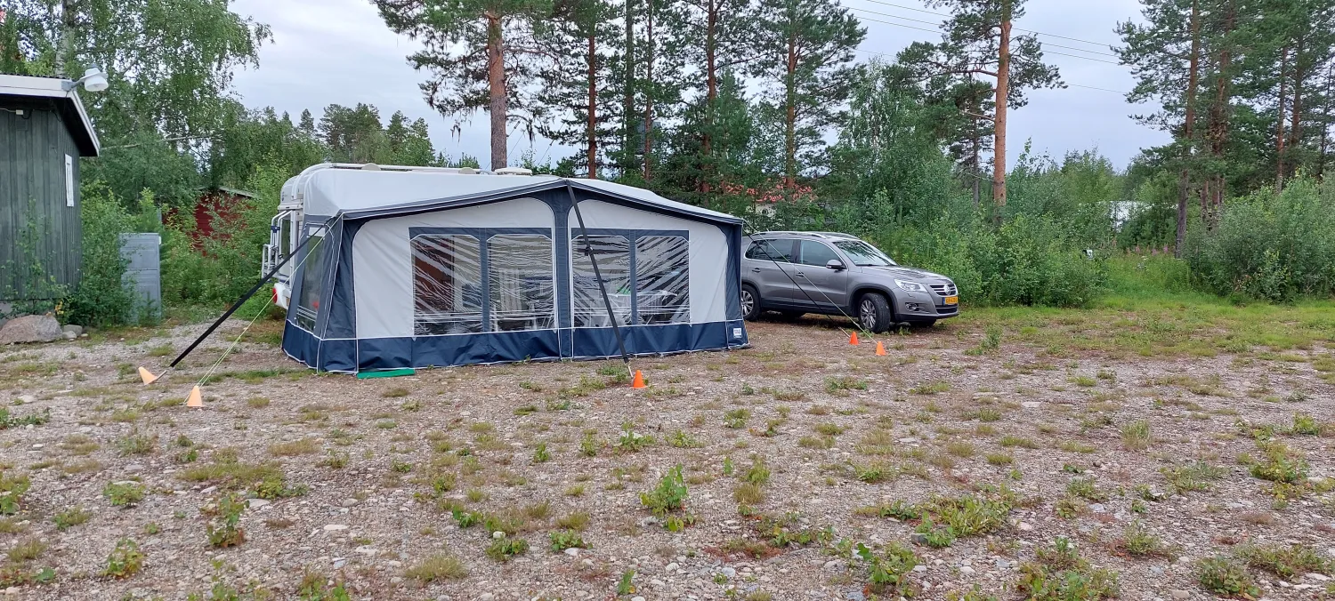 nederhogen-vildmarkscenter-camping-ratan-rzdfk