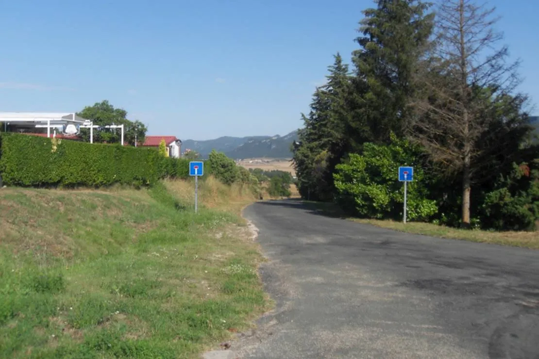 camping-monumento-al-pastor-ameyugo-1mde7