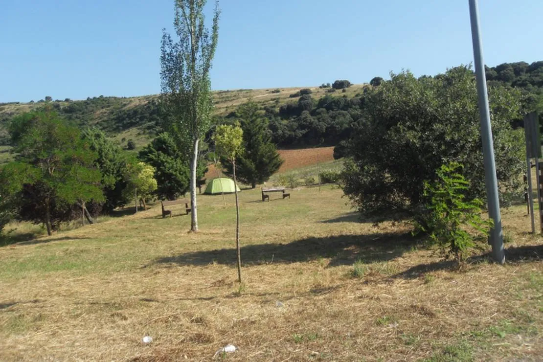 camping-monumento-al-pastor-ameyugo-slonm