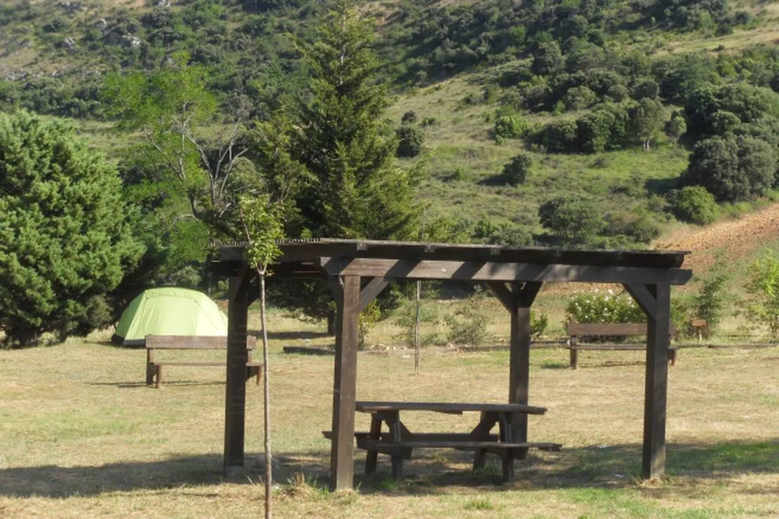 camping-monumento-al-pastor-ameyugo-yxefm
