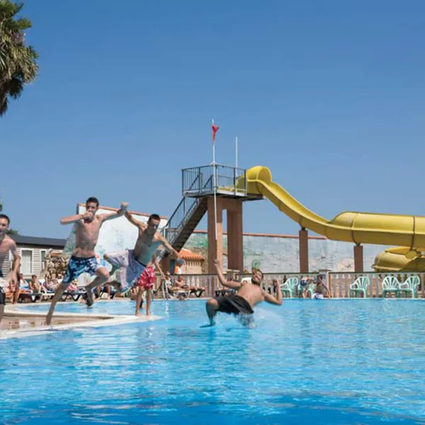 le-neptune-argeles-sur-mer-cmos0