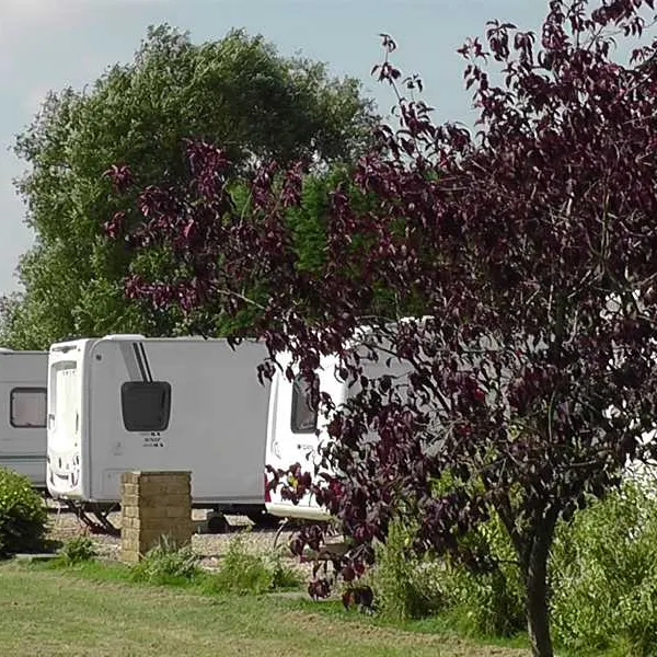 second-chance-touring-park-swindon-yrklz