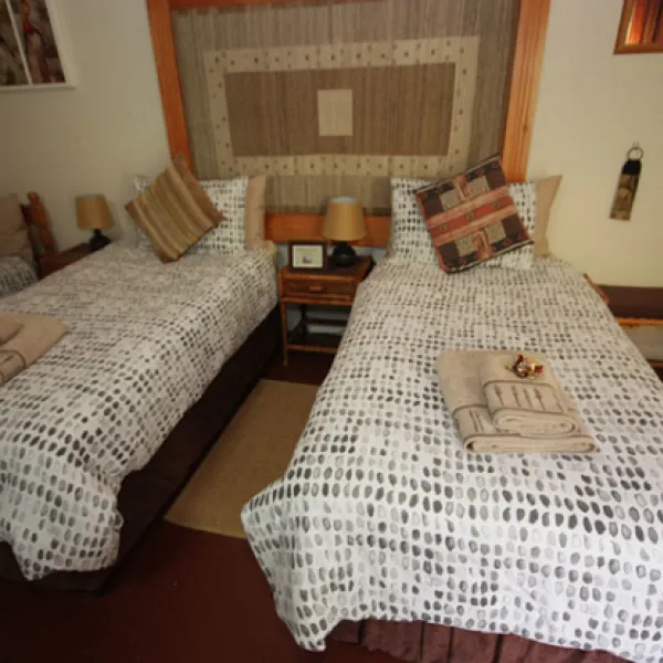 duiwekloof-lodge-verlaaten-revier-studtis-cmsze